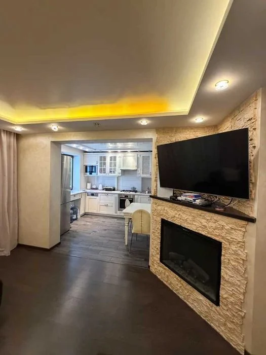 Продаж 4к квартири Лівобережний -2 Богомаза вул. 188 Г