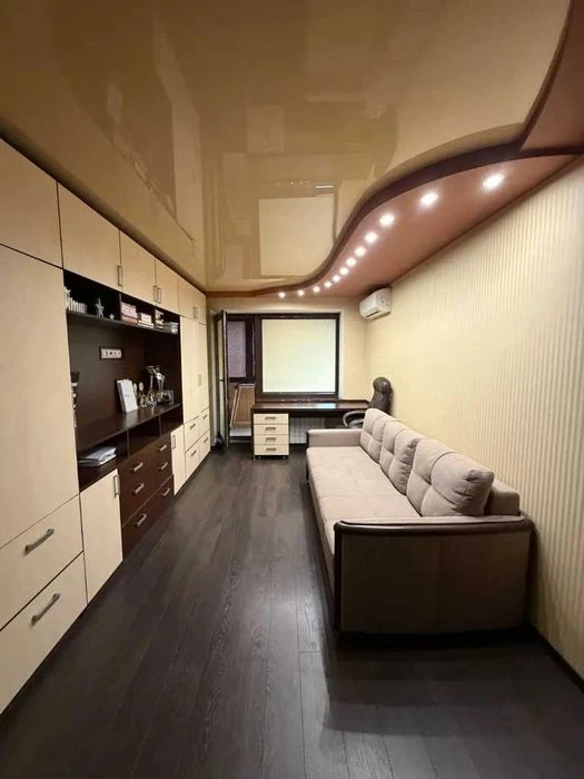 Продаж 4к квартири Лівобережний -2 Богомаза вул. 188 Г