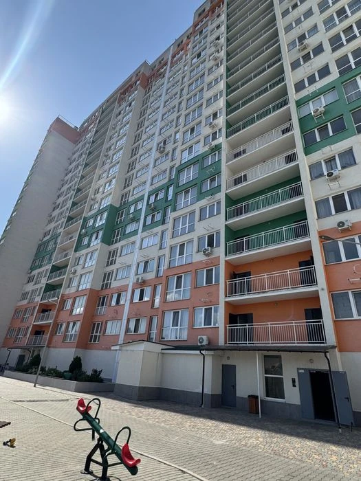 2 кімнатна квартира у ЖК Бульвар Акацій на Слободке.