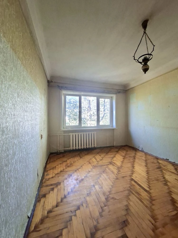 Продаж 2-кімн кв по вул В.Сергієнка за 11900$