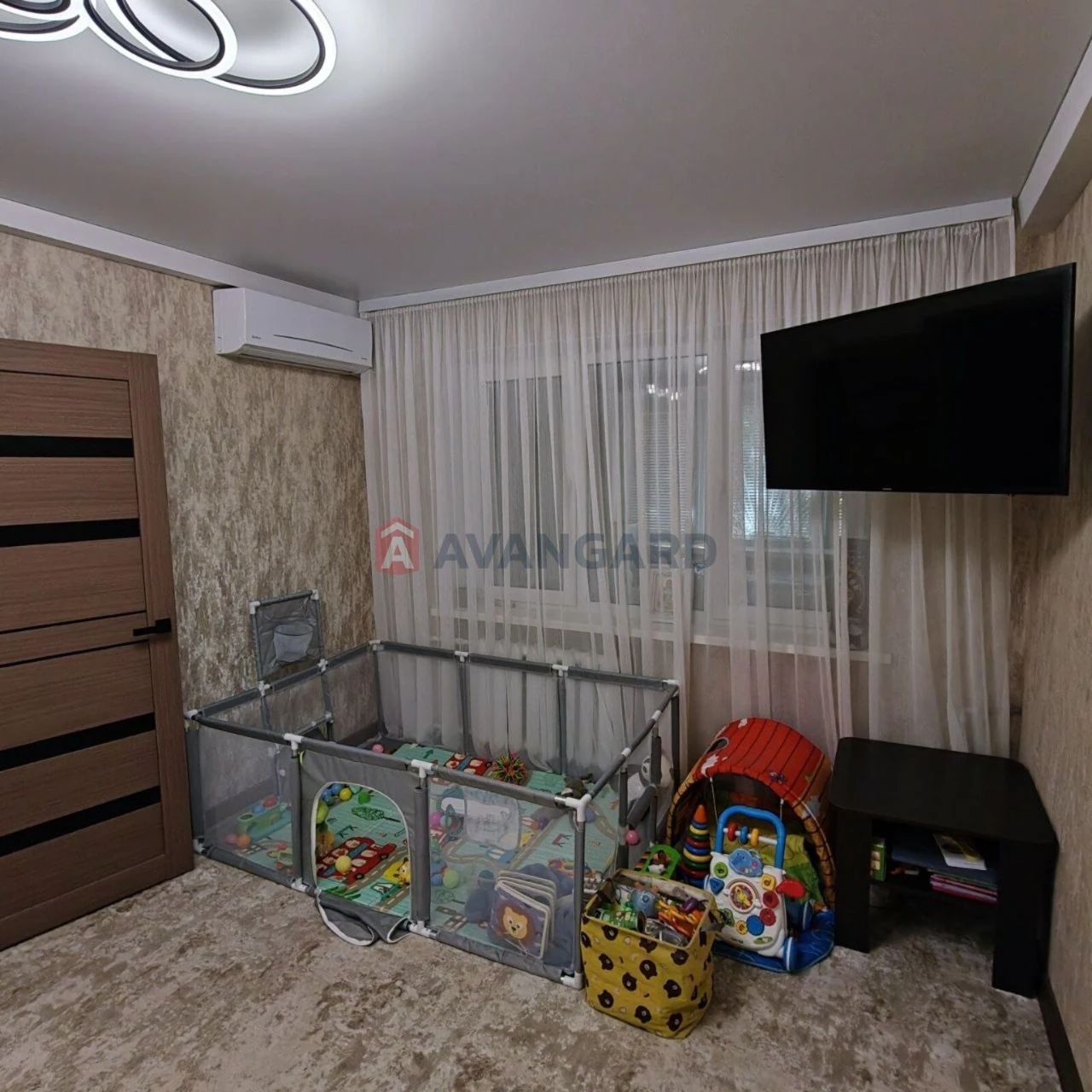 Продаж 2 к кв по вул Космічна, 108А