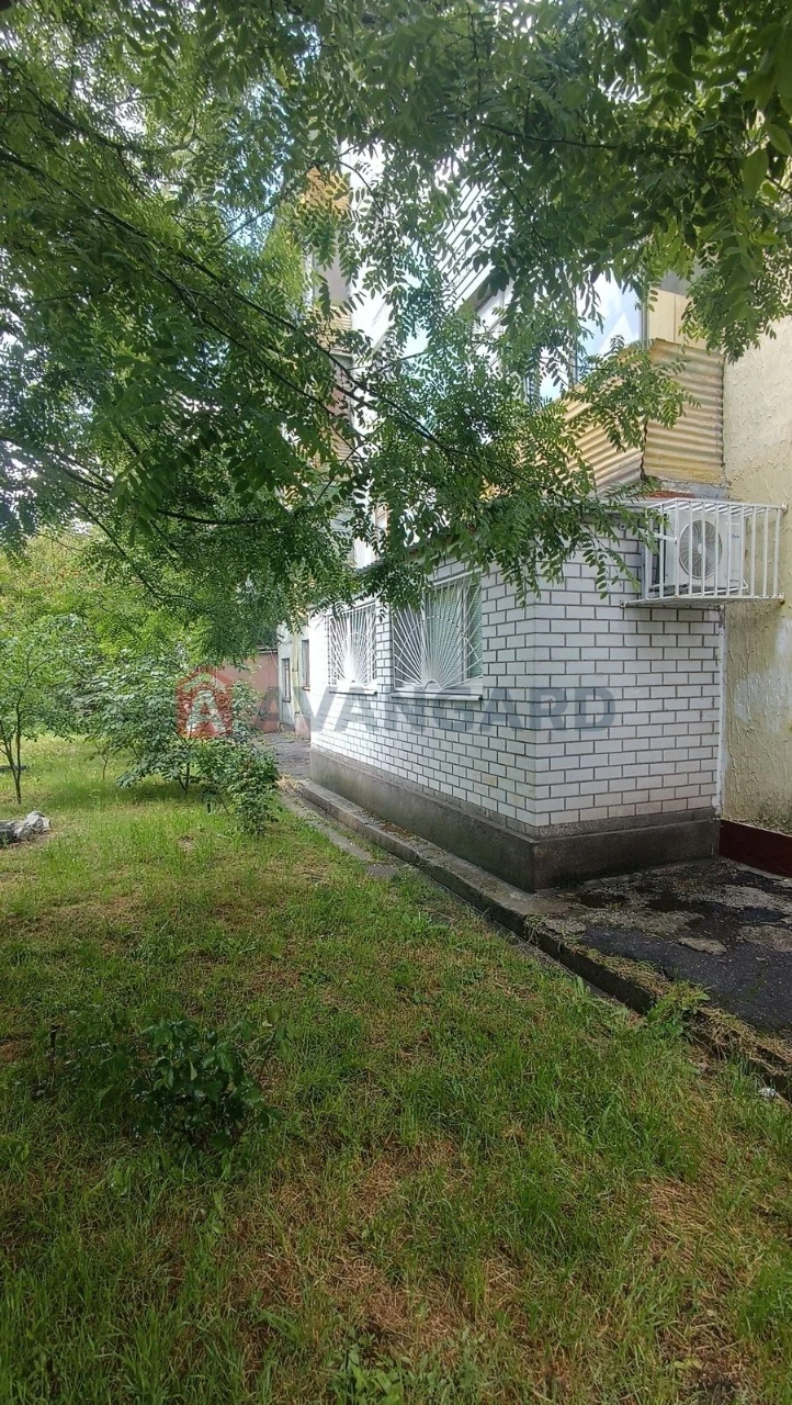 Продаж 2 к кв по вул Космічна, 108А