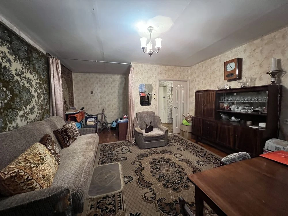 Продаеться  1 ком квартира