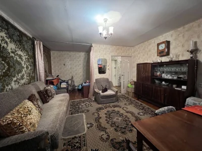 Продаеться  1 ком квартира