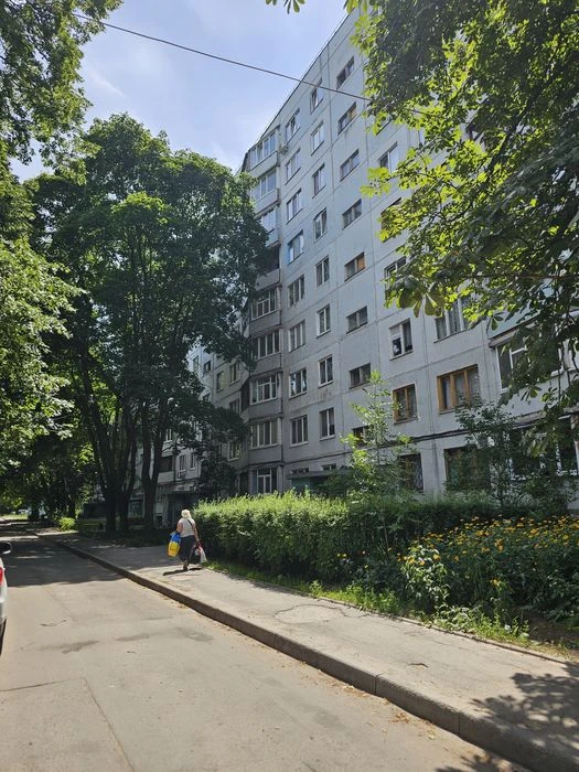 Three-room apartment for sale, Traktoro-Stroiteley, 158, Saltovsk metro station