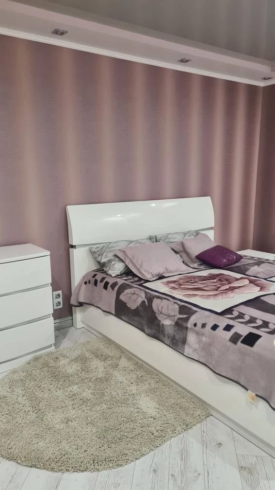 Продаж 3х кімн. кв-ри на пісках