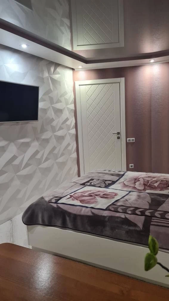 Продаж 3х кімн. кв-ри на пісках