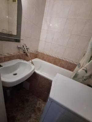 Продам трикімнатну квартиру