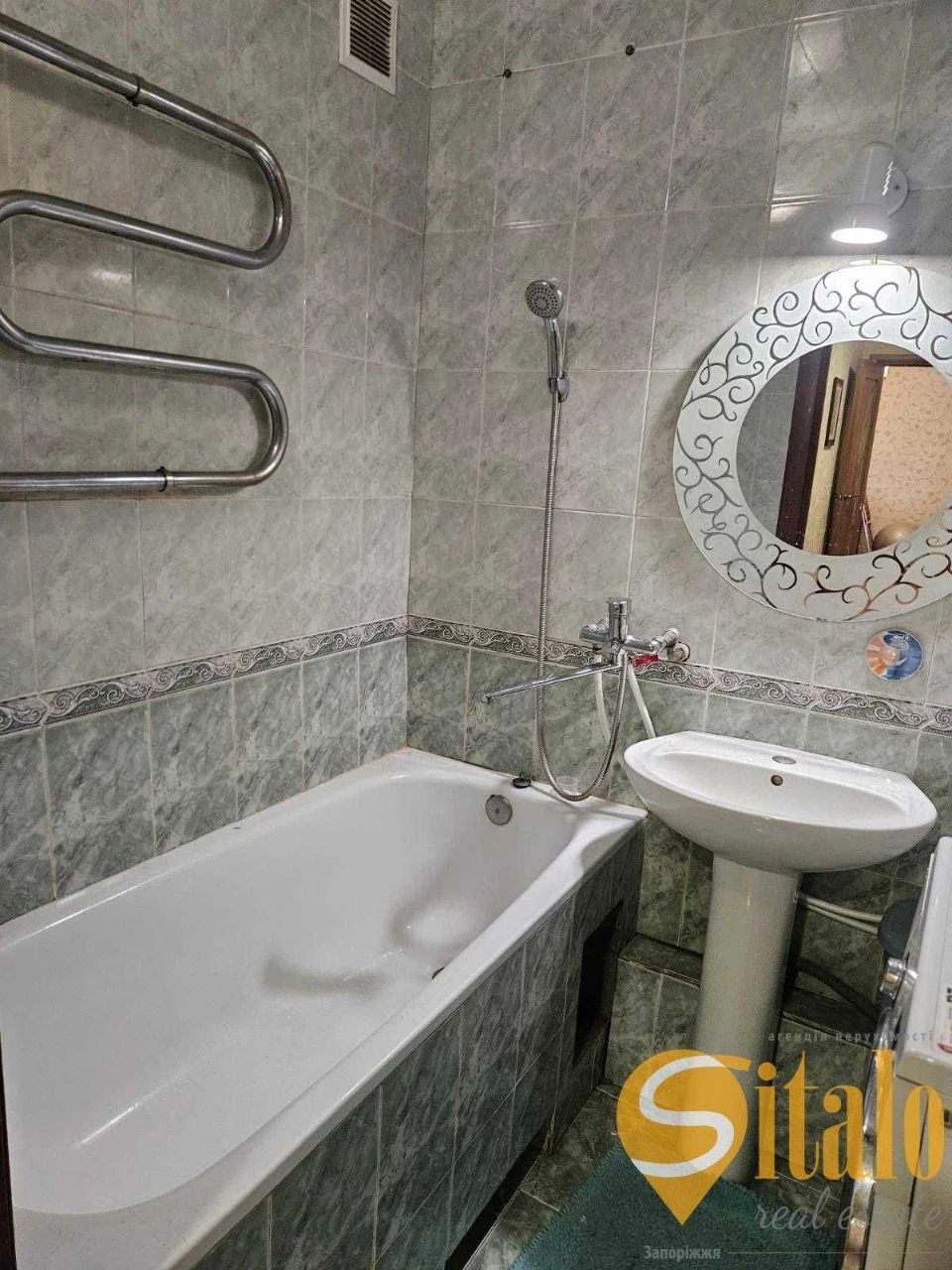 Продаж 2х кімн. квартири вул. Шкільна (магазин Михайло Ворон