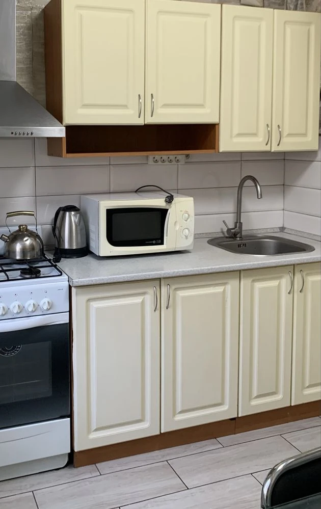 Продам 1 ком квартиру Александровский , Малый рынок Центр