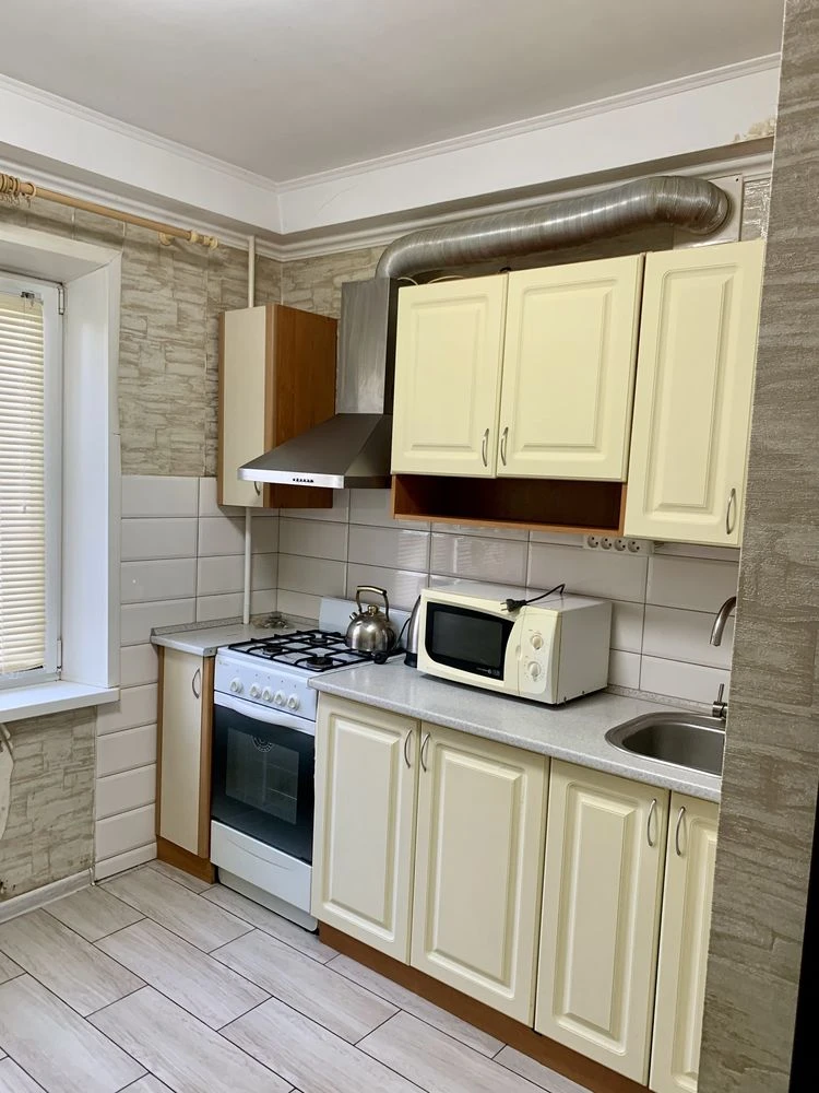 Продам 1 ком квартиру Александровский , Малый рынок Центр