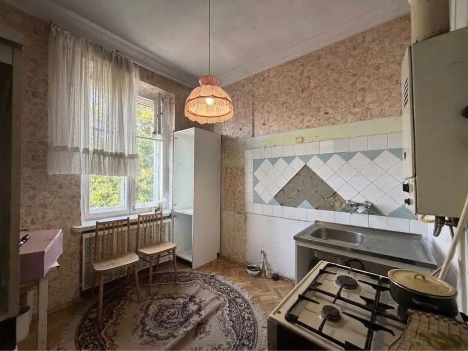 Продаж квартири в центрі міста по вул Магістрацькій, закрити