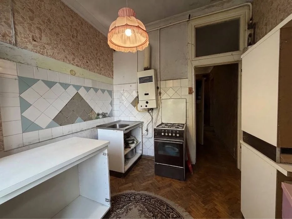 Продаж квартири в центрі міста по вул Магістрацькій, закрити