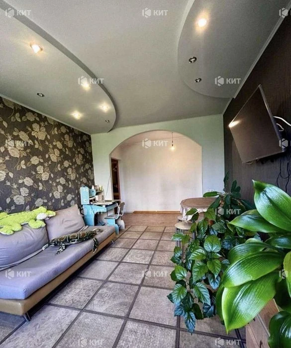 3 rooms, 65 sq. m., Saltovka, 605 m., Academician Pavlova metro station, Solnechnaya