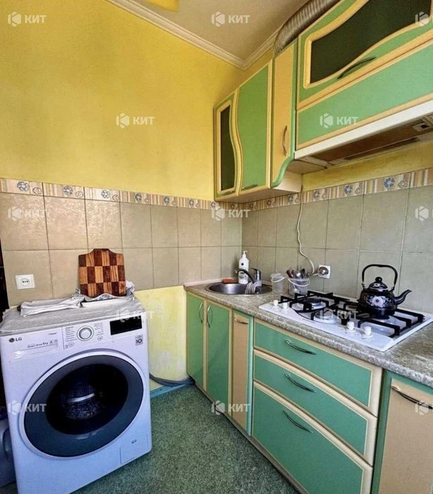 3 rooms, 65 sq. m., Saltovka, 605 m., Academician Pavlova metro station, Solnechnaya