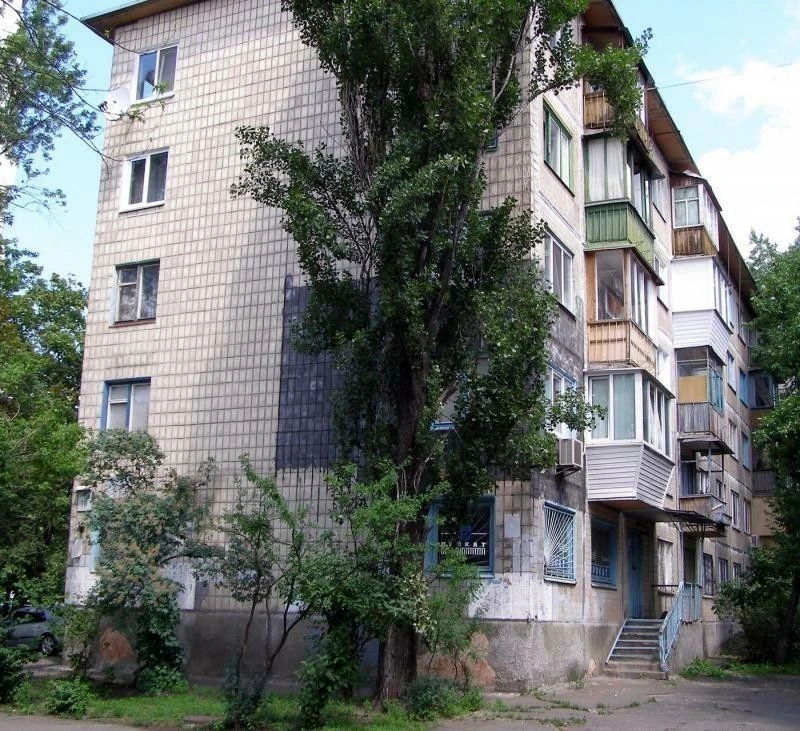 Продаж 2-кімнатної квартири 46 м², Братиславська вул., 10