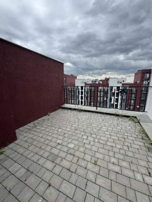Продається простора квартира великої площі в ЖК «Княгинин» з