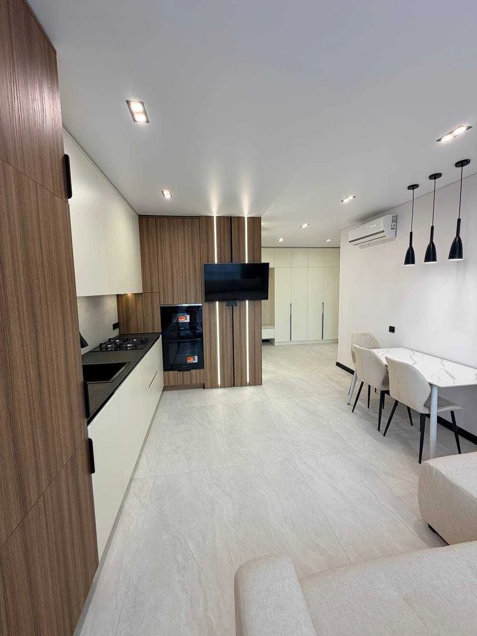 Продаж 1-кімнатної квартири в ЖК "Central Park"
