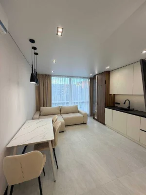 Продаж 1-кімнатної квартири в ЖК "Central Park"