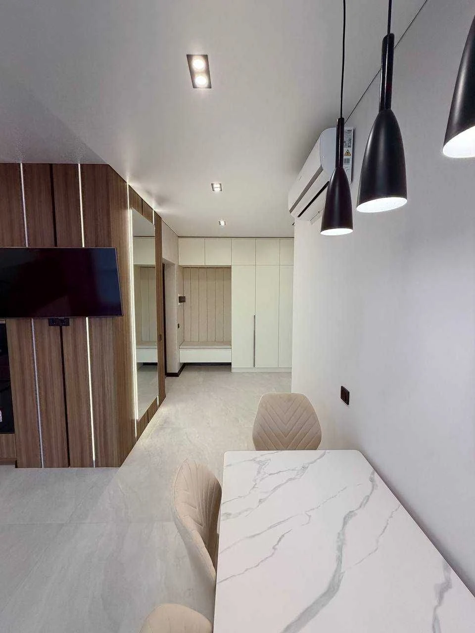 Продаж 1-кімнатної квартири в ЖК "Central Park"