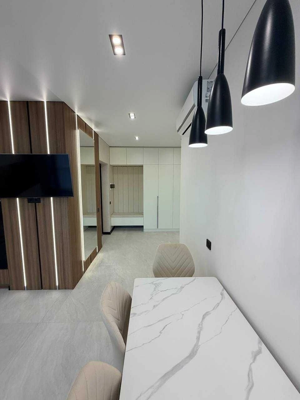 Продаж 1-кімнатної квартири в ЖК "Central Park"