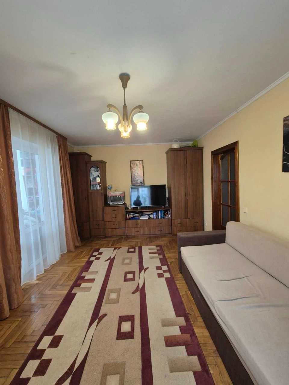 Продається однокімнатна квартира в гарному стані з індивідуа