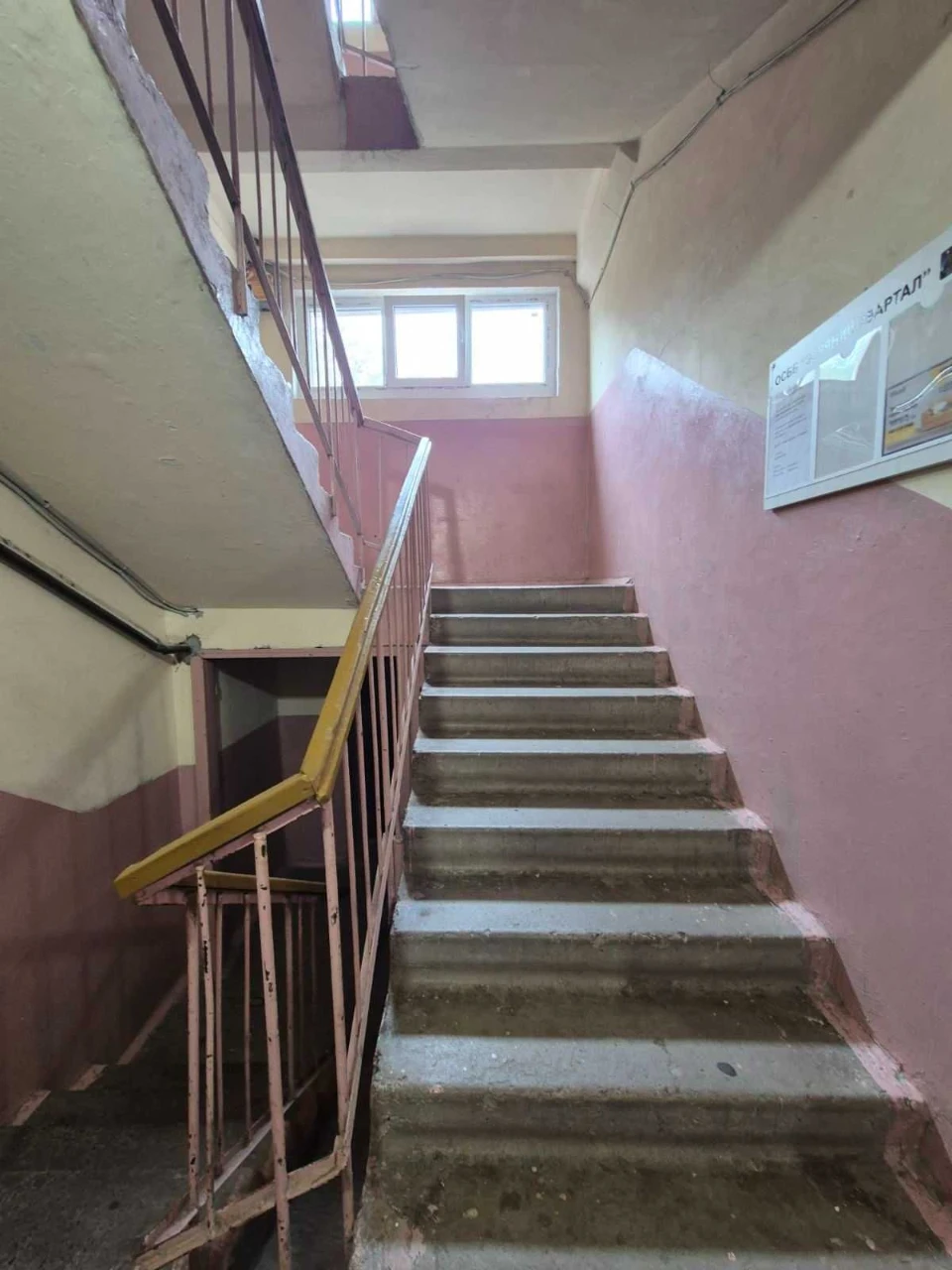 Продається однокімнатна квартира в гарному стані з індивідуа