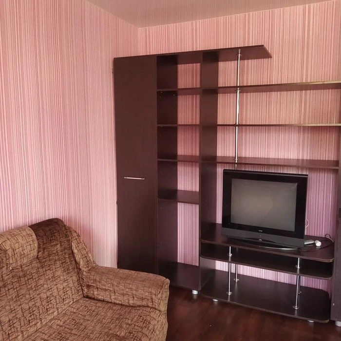Продам 4-х кімнатну квартиру в центрі з індивідуальним опале