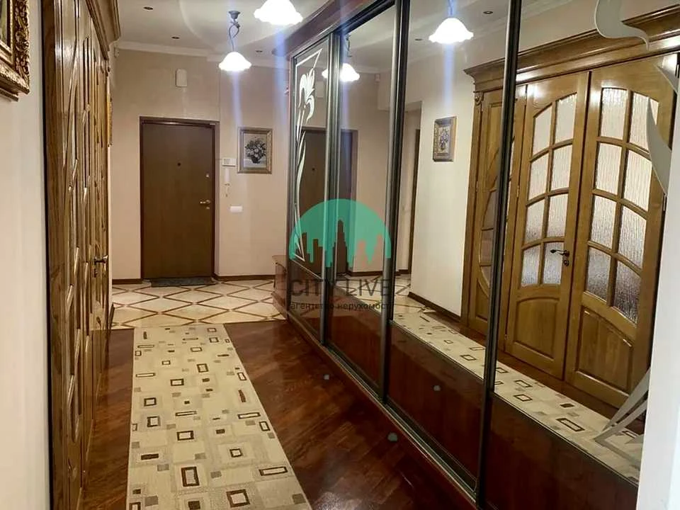Квартира. Івано-Франківськ, Берегова вул.