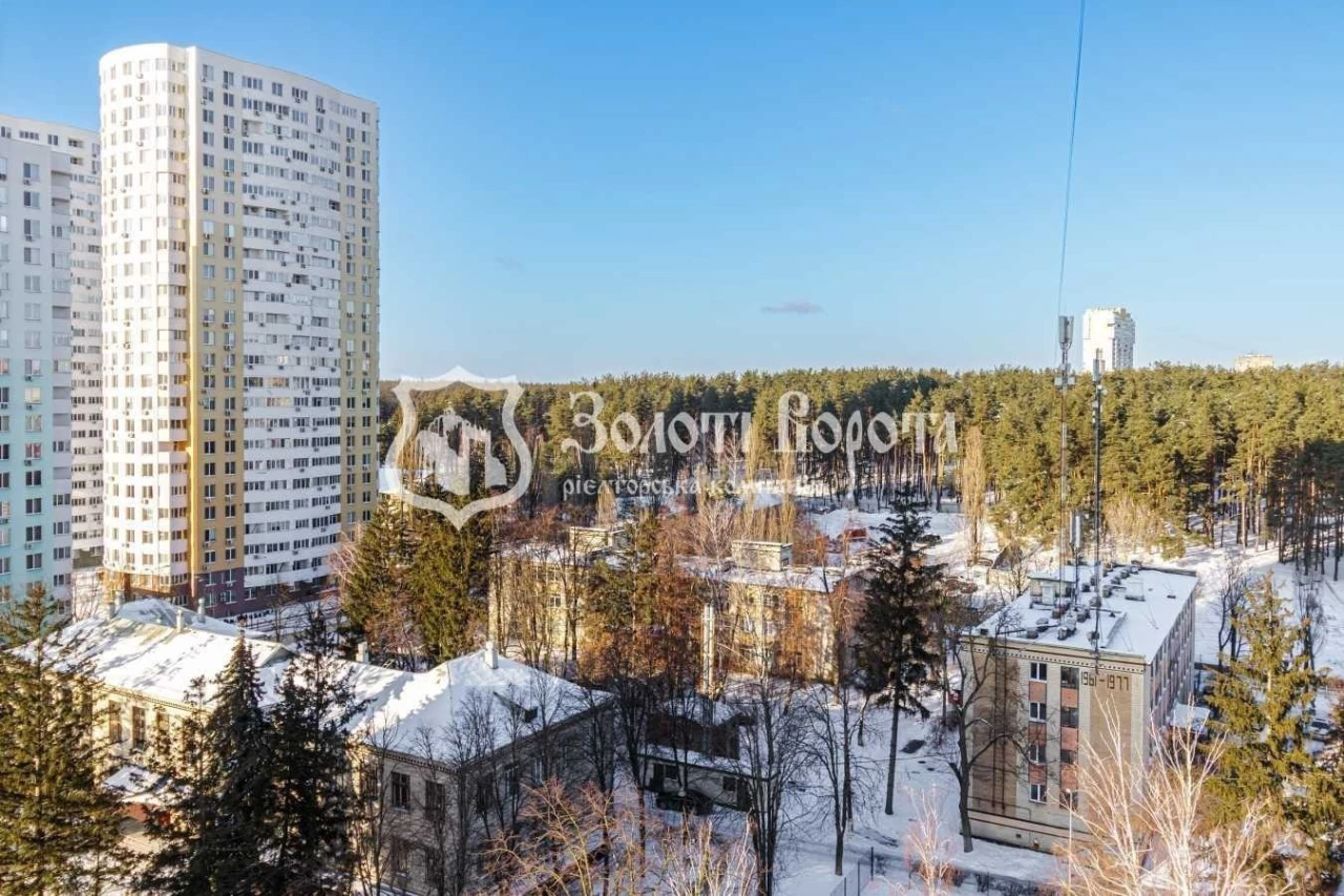Sale of 1-room apartment 40.3 m², Vladimira Naumovych str