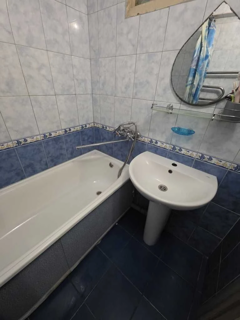 Продам 2к квартиру, 50кв.м, цегла, Поділ