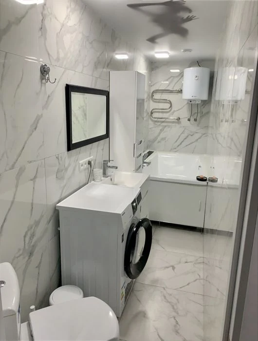 Selling a 2-room apartment in the Botanical Garden. Otakara Yarosha, Center, Sarzhin.