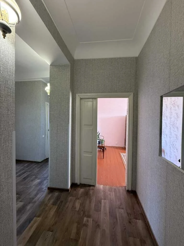 Продаж 3 кімнатної квартири в центрі міста. Світло не вимика