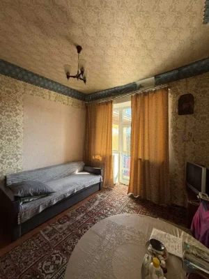 Продаж 3 кімнатної квартири в центрі міста. Світло не вимика