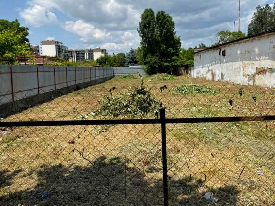 Ділянка. Ужгород, Капушанська вул.