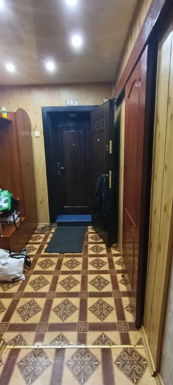 3к-квартира біля ТРЦ Київ, цегла, роздільне планування