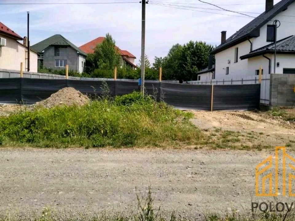 Ділянка. Ужгород, Августина Волошина вул.