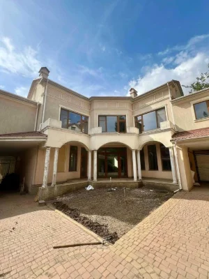 A unique red brick house! 9 Fontana. Sea cent