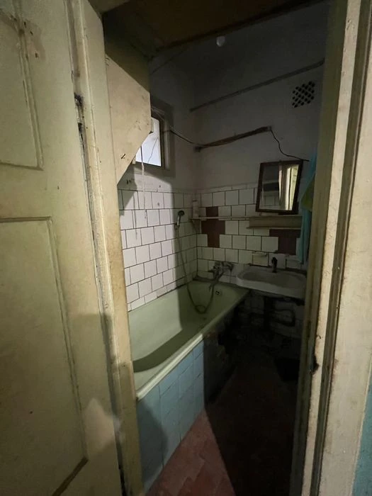 Продаж 3 кімнатної навпроти Дастора, власник