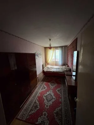 2-кімнатна квартира на Виставці, вул. Зарічанська — 44,8 м²,
