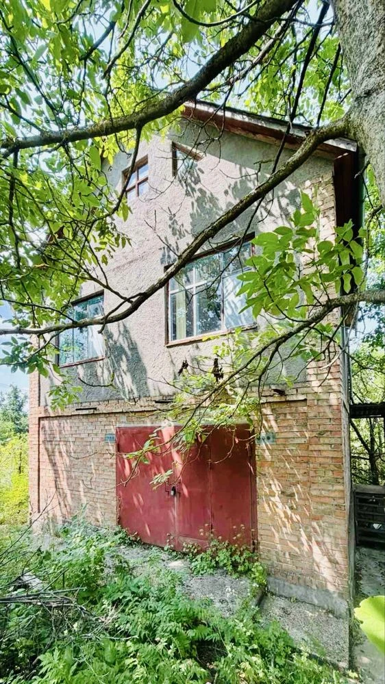Будинок/дача з цегли
