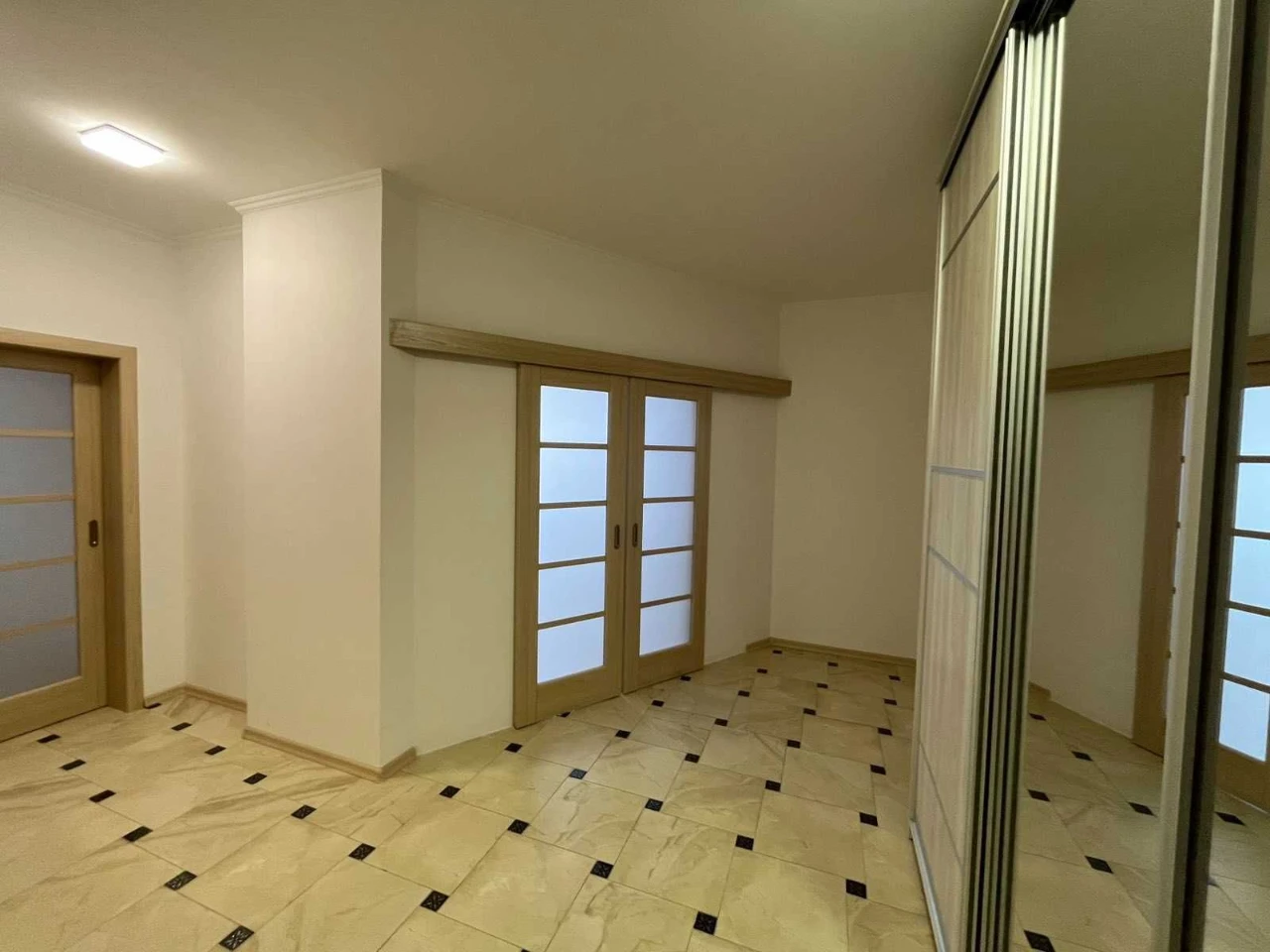 46149 Продаж 2к квартири в новобудові , гарний стан , програ