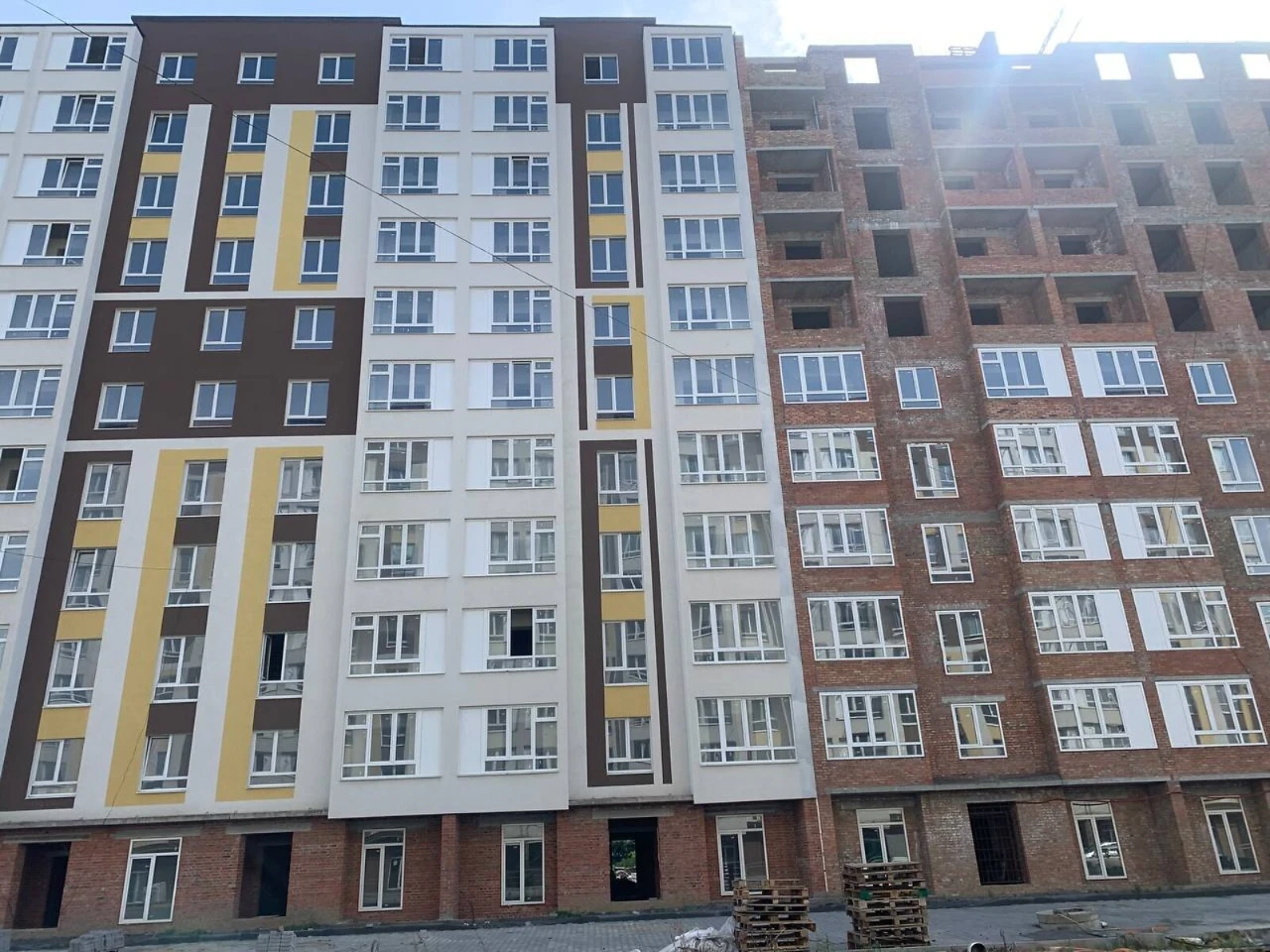 Продаж Квартира Виставка
