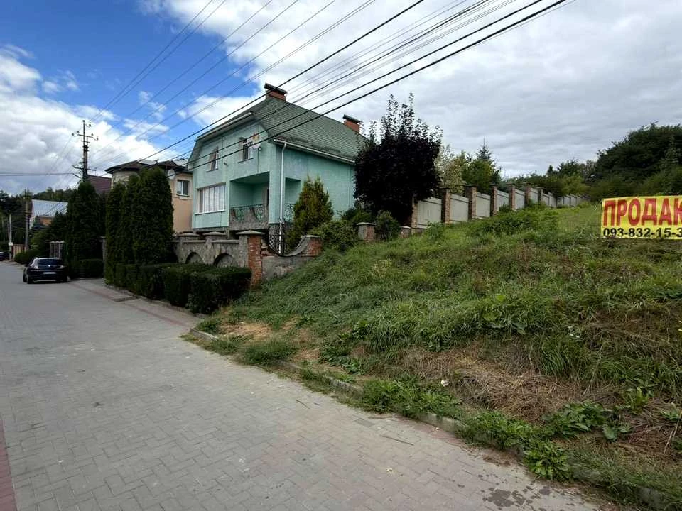 Ділянка. Хмельницький, Селекційна вул.