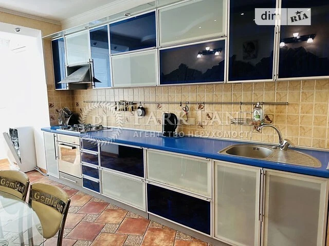 Sale of 3-room apartment 109.9 sq. m. on Olesya Honchara St. 62 • ID