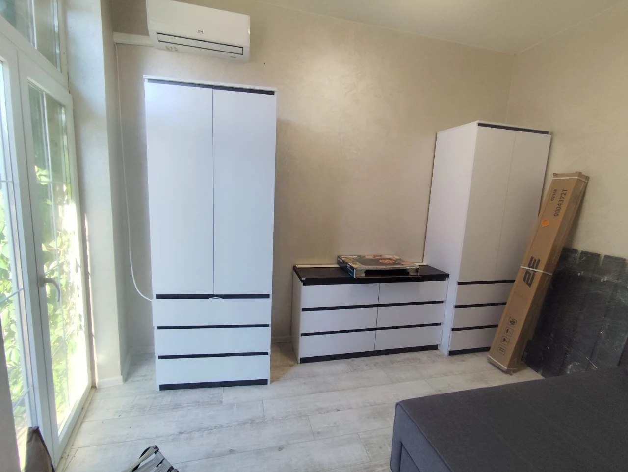 продам чатинну банку,, квартиру на землі вул ,М Грушевського