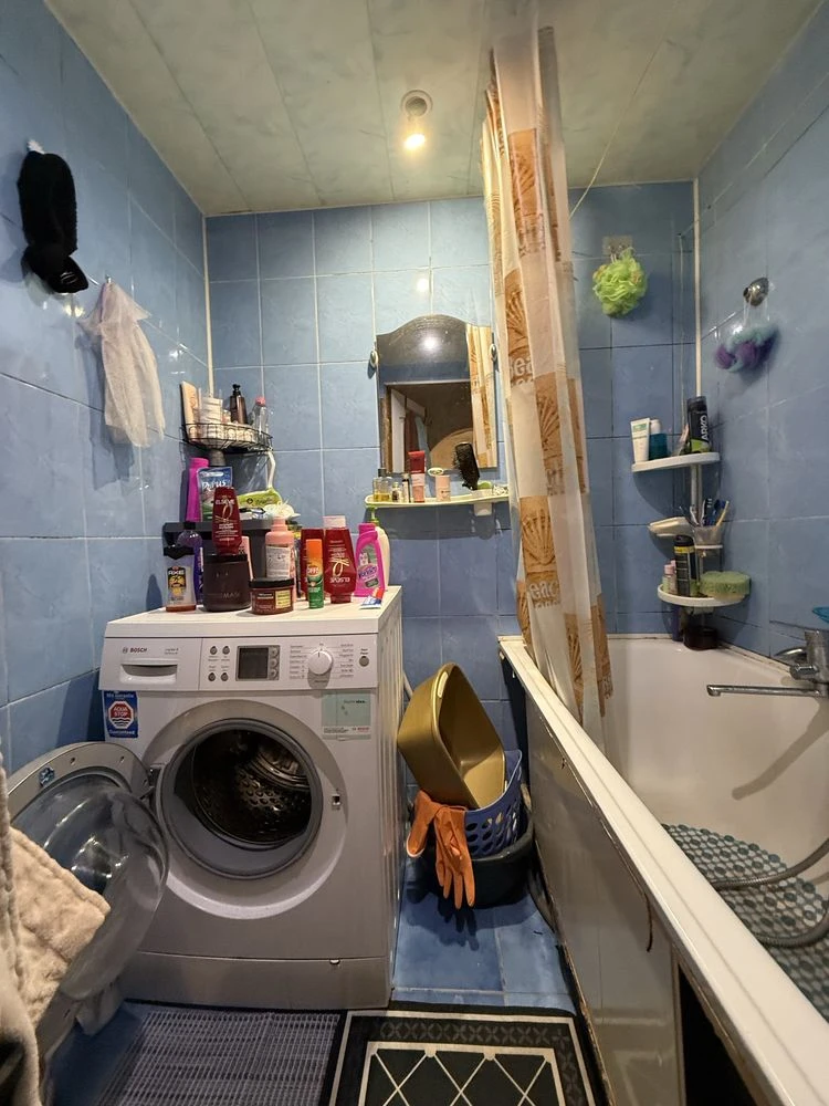 Продаж 2х квартири поліпшеного планування.