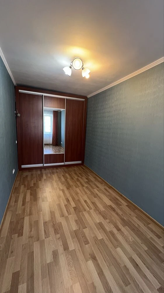 Прдаж 2 кімнатної квартири в центрі
