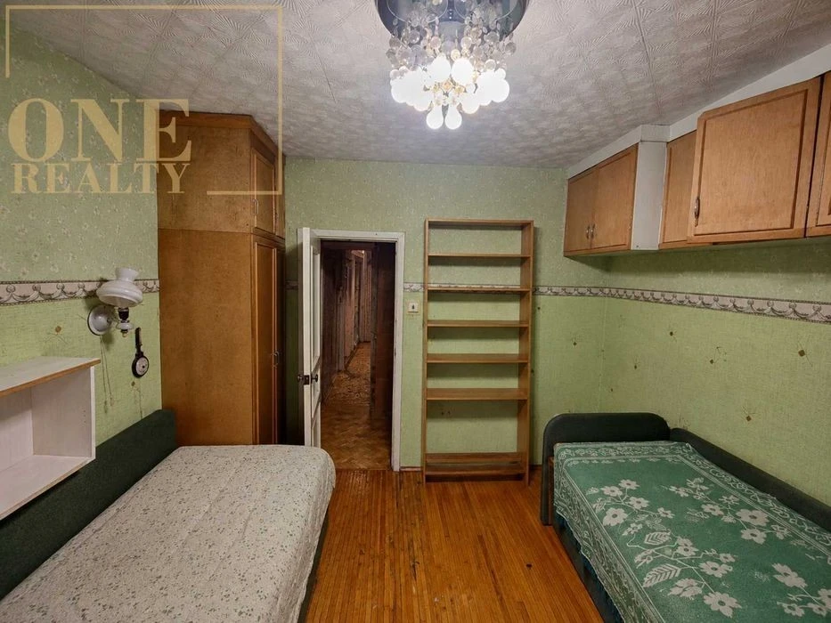 Продаж 4к квартири 95,5 кв. м Троєщина, ТРЦ РайON, Зручна ло