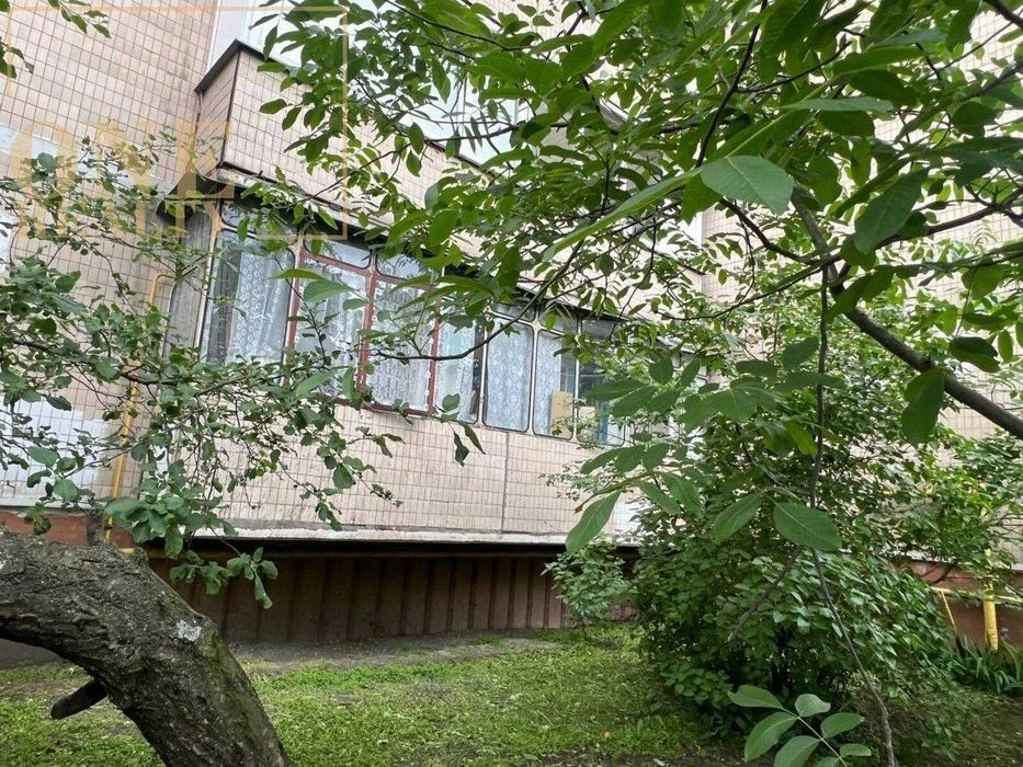 Продаж 4к квартири 95,5 кв. м Троєщина, ТРЦ РайON, Зручна ло